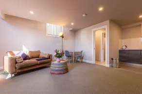 Unique loft style apartment - Image 3