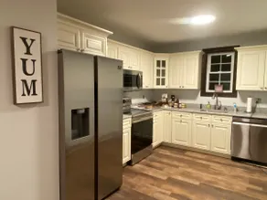 STUNNING RENOVATED 4BR House - Image 3