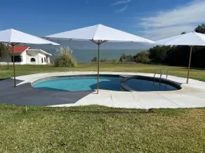 Beautiful lakefront house with pool - Image 4