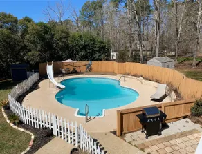 Palmer & Oak - Entire Lakefront Property on Lake Sinclair + Saltwater Pool - Image 3