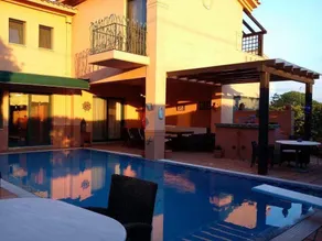 4-seasons pool villa near Meteora - Image 2