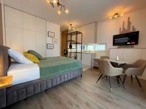 Hillside Central Apartments - Image 3