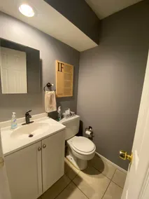 3 Bedroom 1.5 Bath Private Townhouse - Image 2