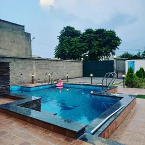 GREYSToNE PRiVATE ViLLA, SWIMiNG POOL, BIG GaRden - Image 3