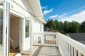 modern Fresh familj villa Two-story house - Image 4