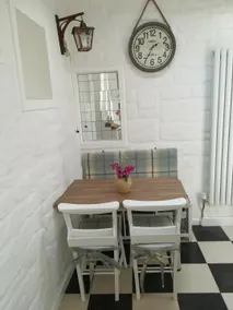 Cottage close to Beach, Pub & Amenities - Image 2