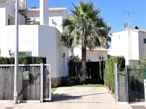 Holiday villa in Oliva Nova 100m to the beach, Roof terrace and free WiFi 200MB - Image 2