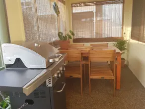 Schafe's Shack - Image 4
