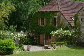 A Beautifully appointed 2 bedroomed stone barn - Image 3