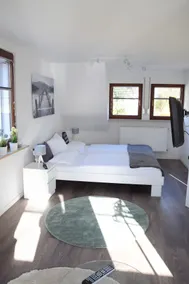 Maisonette apartment on the green, yet close to the city - Image 2