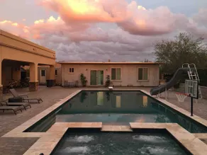 Pool House on the Ranch - Image 3