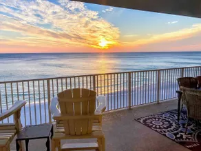 Updated luxury oceanfront - spacious sunset deck - Image 2