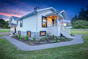 ”The Arlene” Camano Farmhouse - Image 2