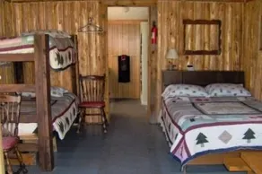 Rustic ”Deer” cabin near waterfall trail and lake - Image 3