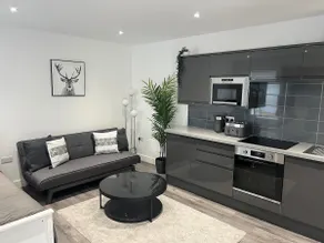 Abbotsbury 1 bed studio opposite UWE free parking - Image 3