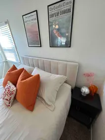 Entire Home by Newport Beach, Disneyland and SNA! - Image 3