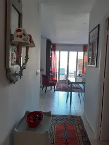 Cozy apartment overlooking the harbor - Image 2