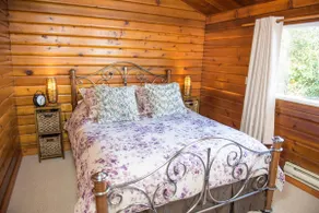 The Cozy Cabin - Image 5