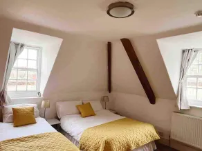 4 bed loft apartment near Longleat - Image 2