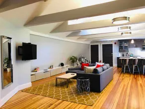 Newport boutique loft - Image 4