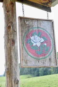 Spring Creek Place Cabins - White Rose Cabin - Image 2