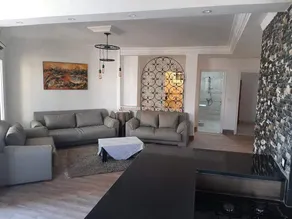 Modern apartment with sea view - Image 3