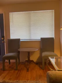 Mid Century 2 Bedroom Second Floor Apartment - Image 5