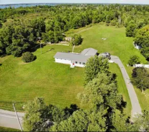 Privacy, Space and Peace at the lake + activities! - Image 2