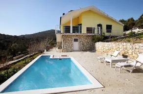 3 bedroom Villa with Pool 15% off all 2026 - Image 2
