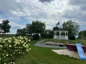 Private, relaxing, scenic 2 bdrm unit, Sleeps 1-5 - Image 4