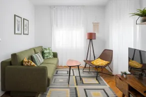 Center Oasis Apartment - Image 2