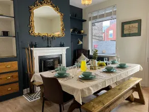 Cosy 4-Bed Home Near Centre & Free Parking - Image 5