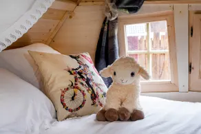 The Little Enchanted Cabin in the Pyrenees - Image 2
