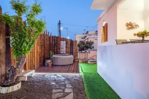Fani's Holiday Home with Hot Tub - Image 3