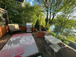 Beautiful lakeside cottage - Image 4