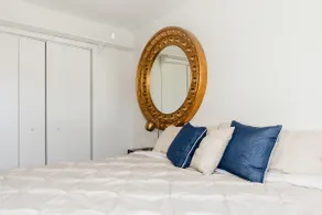 Sparkling, Light-Filled Downtown Condo in an 1880s House - Image 5