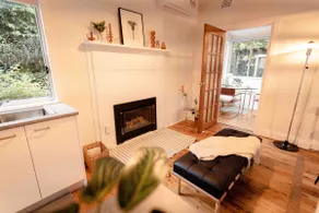 Designer home with dream garden & 4K projector - Image 4