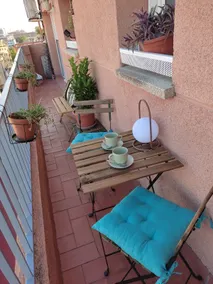 Penthouse with views. 15 minutes to the center by metro. Beach 20 minutes away - Image 2