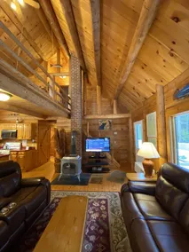 Quiet Pond Cabin Retreat - Image 4