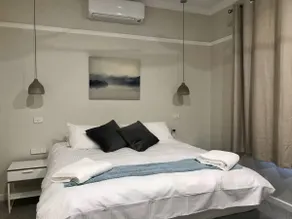Quiet, convenient, spacious comfort in Goulburn - Image 3