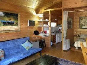 Romantic Waterfront Holiday Cottage - Huon Charm - Image 2