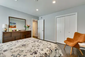 Carmen Campus-close 2bed luxury-4 - Image 3