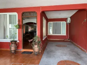 Comfortable and cool downtown house - Image 3