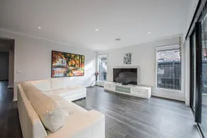 Hillside Paradise Torquay - Sleeps 17 - Strictly  Families - Image 2