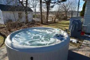 Amazing Bay View Home with Hot Tub - Image 3