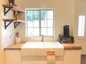Natural Light Guest Space - Image 3