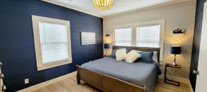 King bed, sleeps 4, walk 2 beach - Image 2