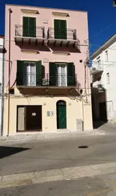 Central apartment in Castellammare del Golfo - Image 3