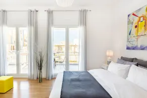 Light-Filled Apartment in the Beating Heart of Athens - Image 4