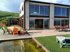 Large 5 bedroom house with 5 bathrooms - Image 5